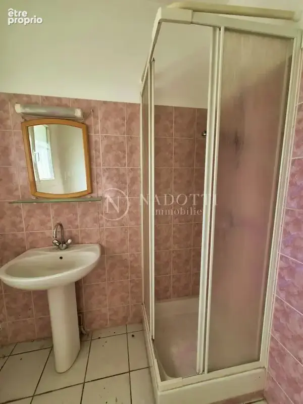 L'isle-sur-la-sorgue ? une adresse rare, un potentiel exceptionnel - photo 6
