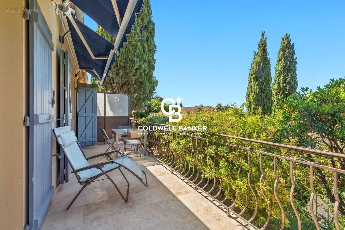 Appartement à RAYOL-CANADEL-SUR-MER