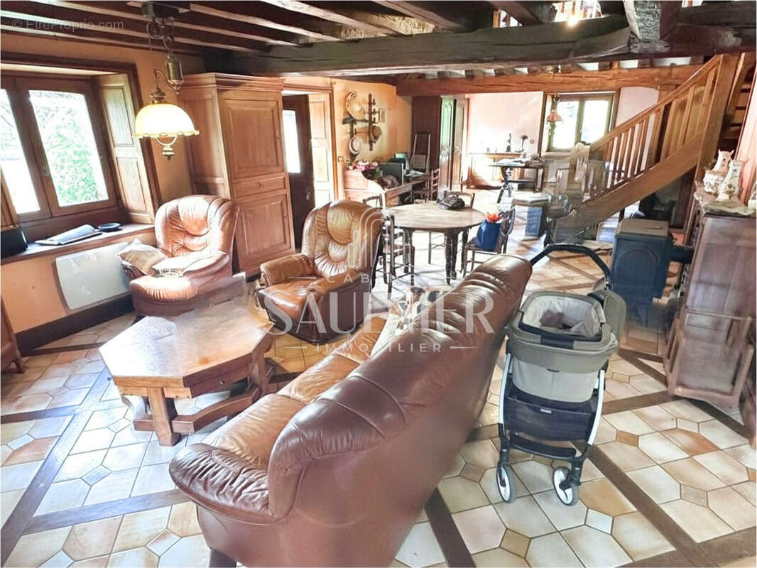 Maison à TANNERRE-EN-PUISAYE