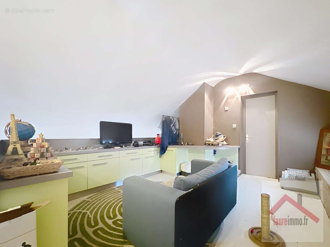 Maison à PERPEZAC-LE-NOIR