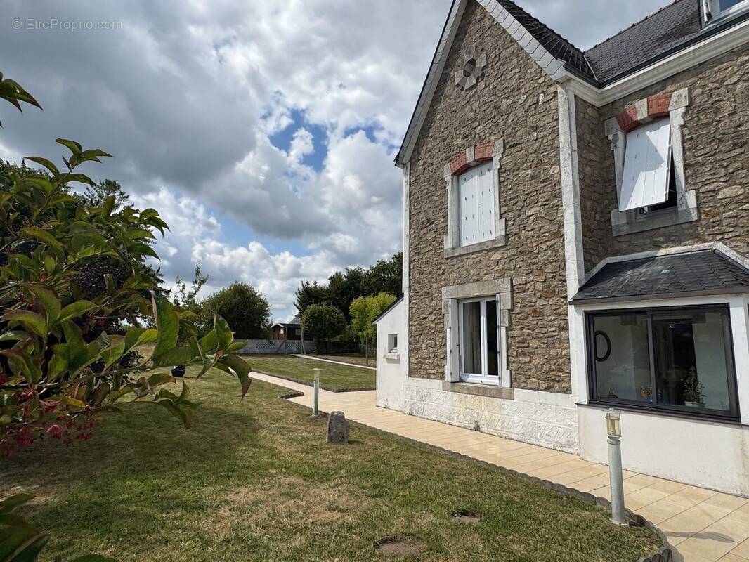 Maison à RIEC-SUR-BELON