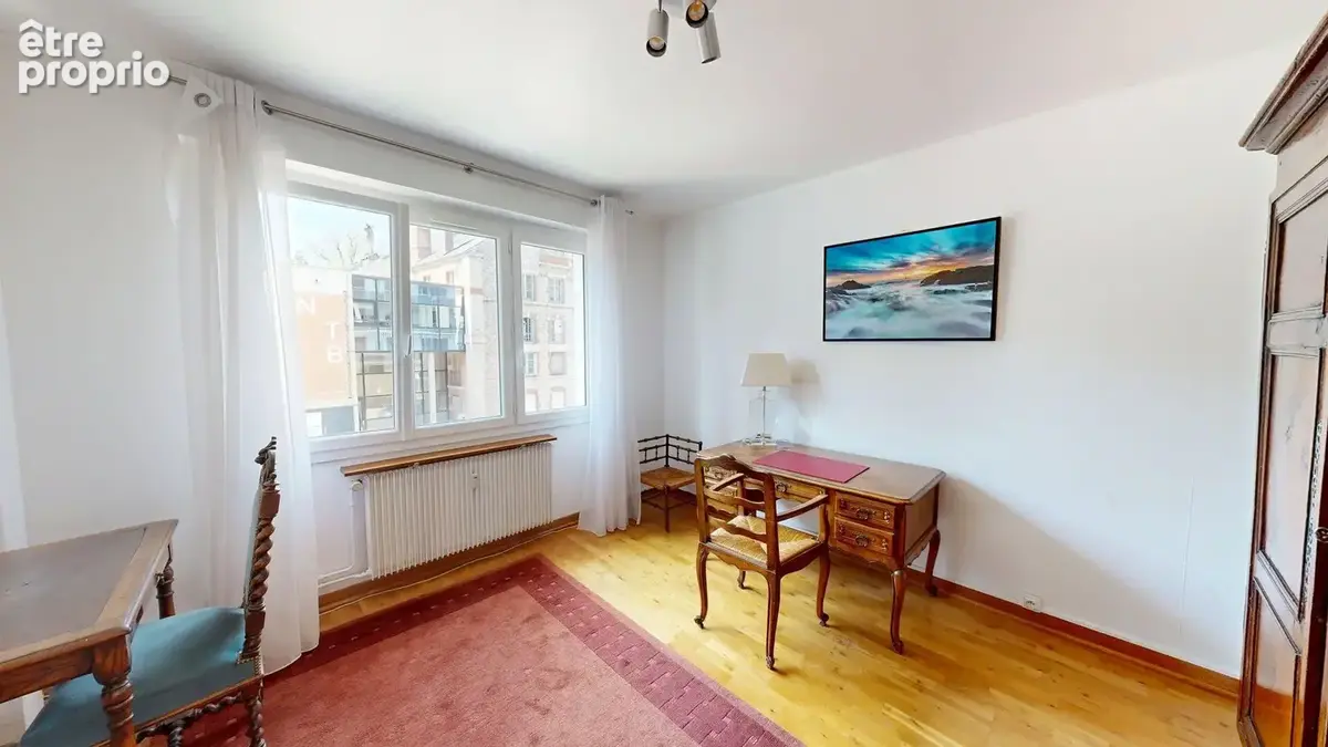 Appartement  traversant  87m2 rue de la Mouillère - photo 8
