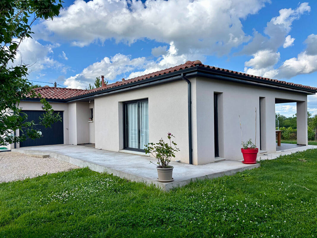 Maison à SAVIGNAC
