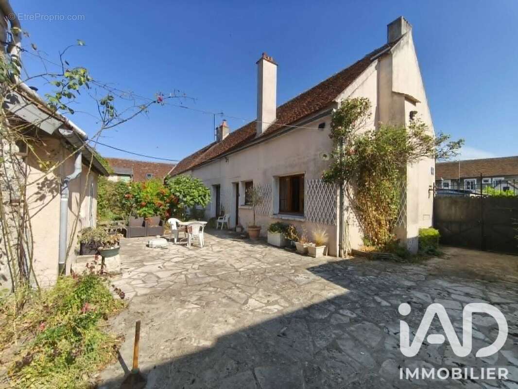 Maison 127 m² à Boynes  - photo 6