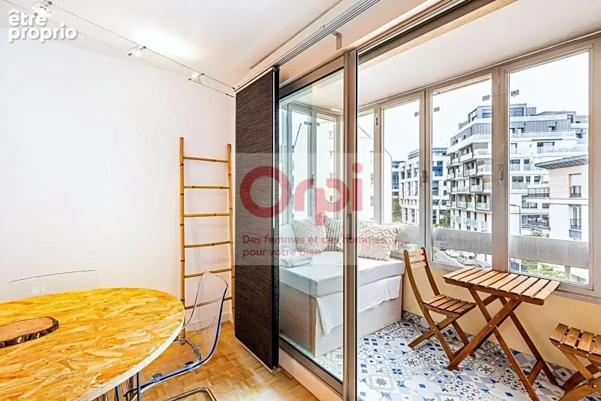 ISSY MAIRIE - Appartement 2 pièces 55 m² - balcon - cave - parking - photo 5