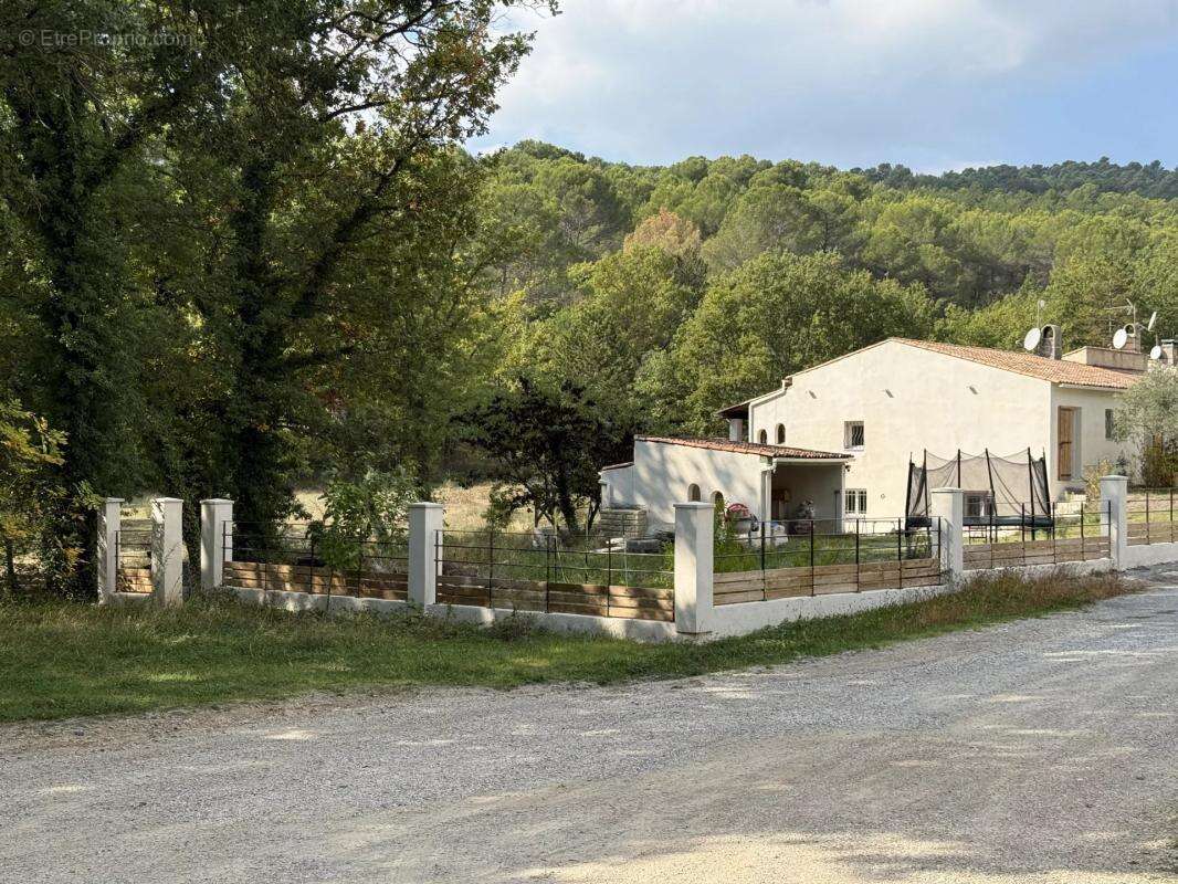 Terrain à PIERREVERT