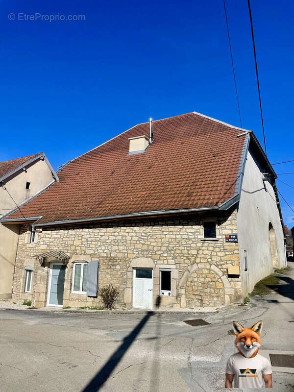Maison à MONTGESOYE