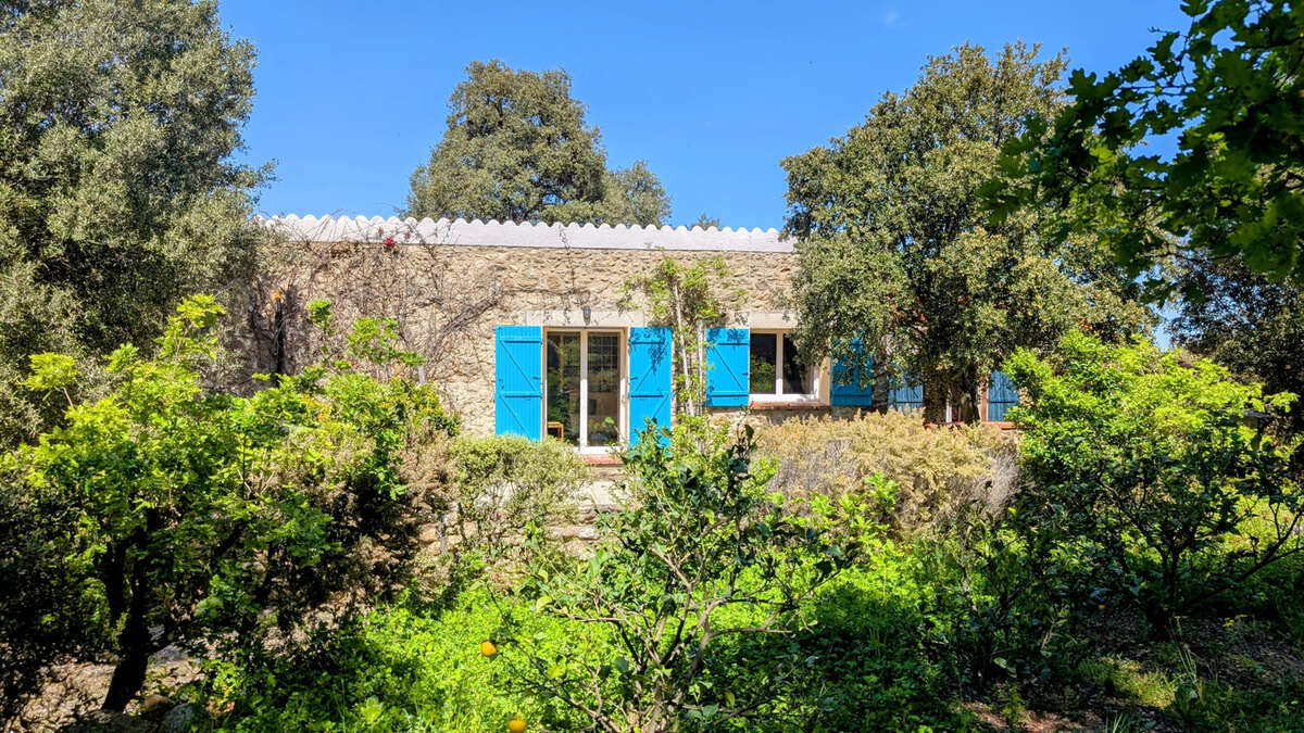 Maison à LAROQUE-DES-ALBERES