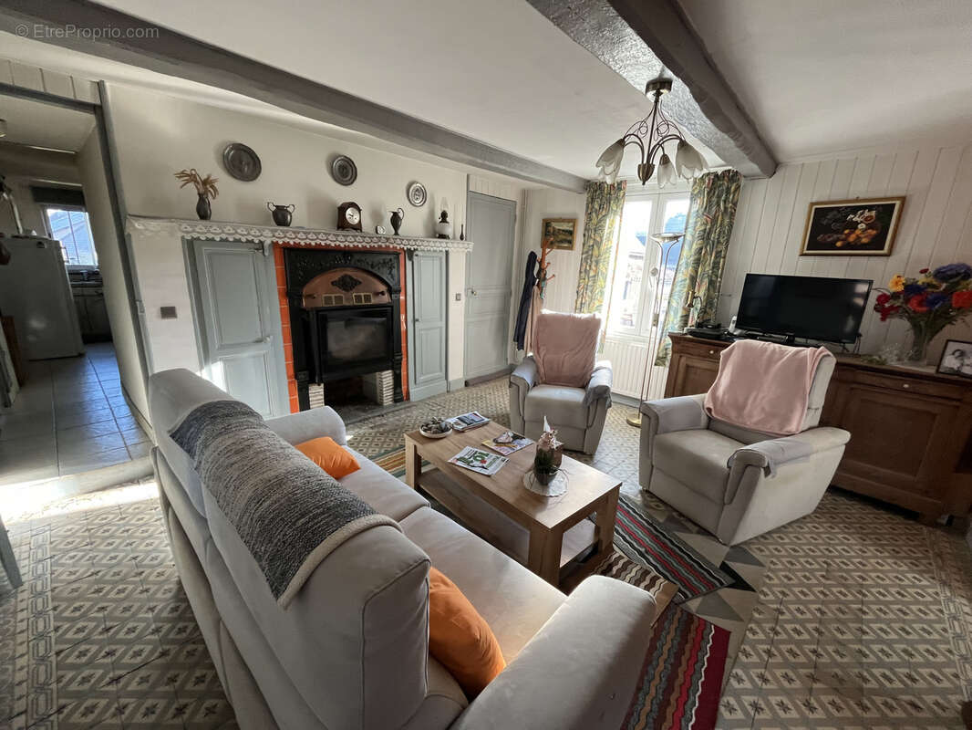 Maison à MAISNIERES