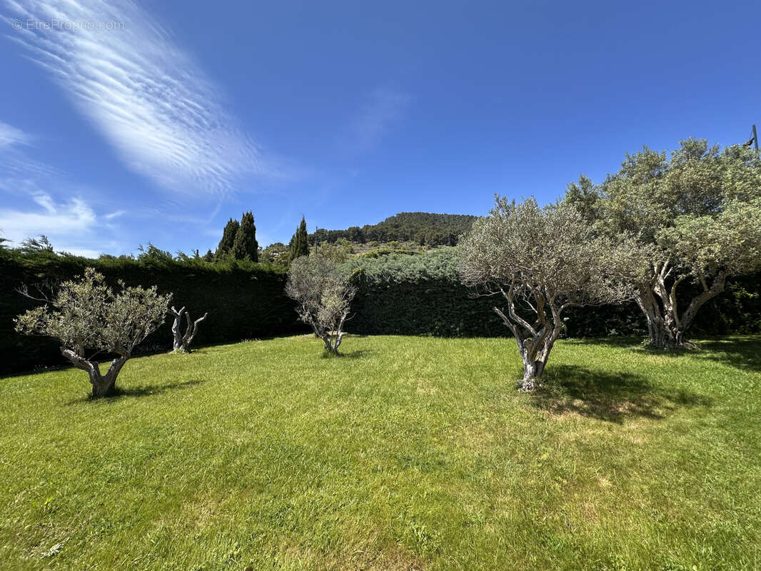 Maison à CARQUEIRANNE