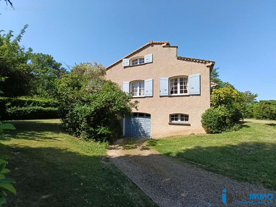 Maison 180 m² à Aiguefonde  - photo 4
