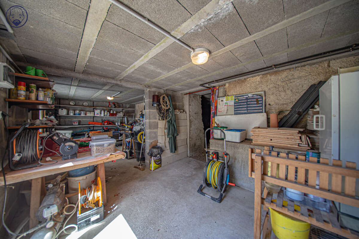 Maison avec jardin paysagé et terrasse - photo 20