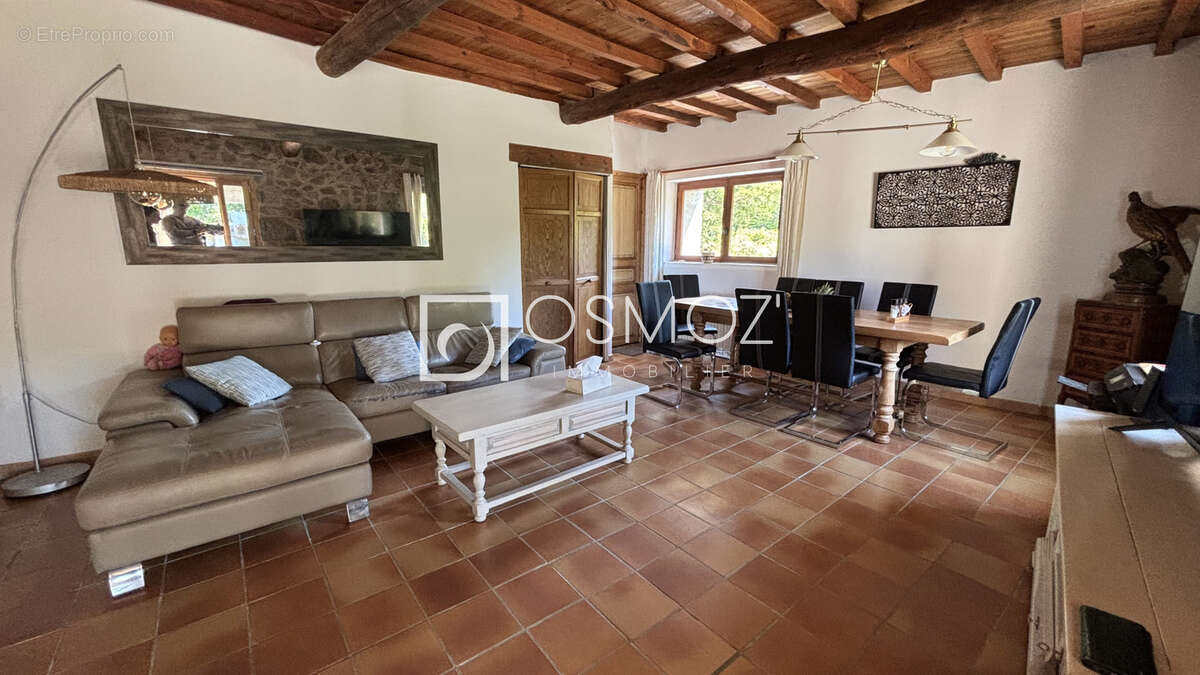 Maison à SAINT-PERAY