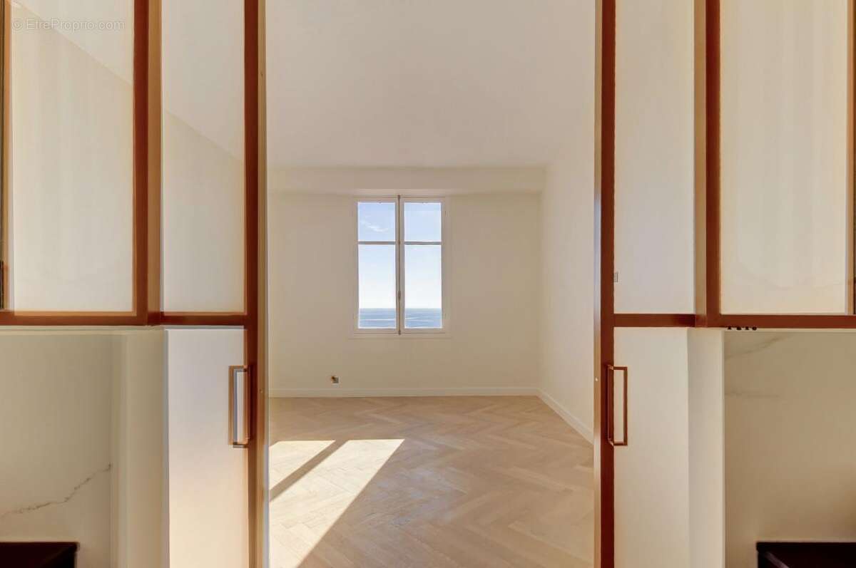 Appartement à BEAULIEU-SUR-MER