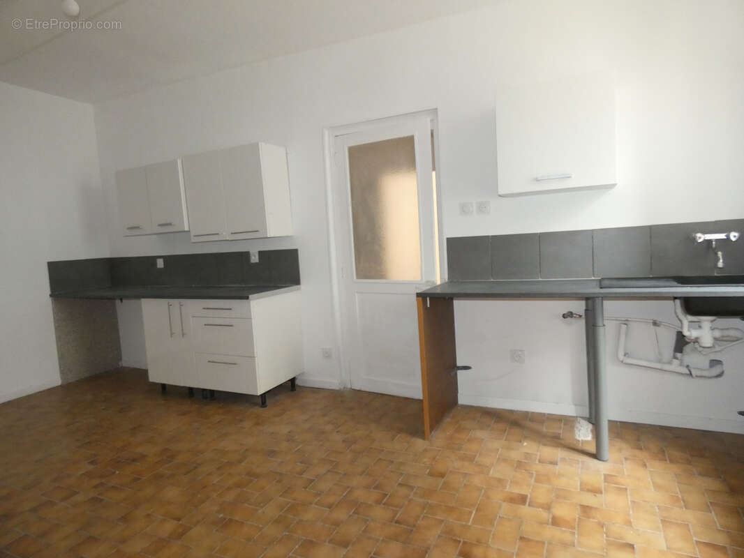 Maison à LAURE-MINERVOIS