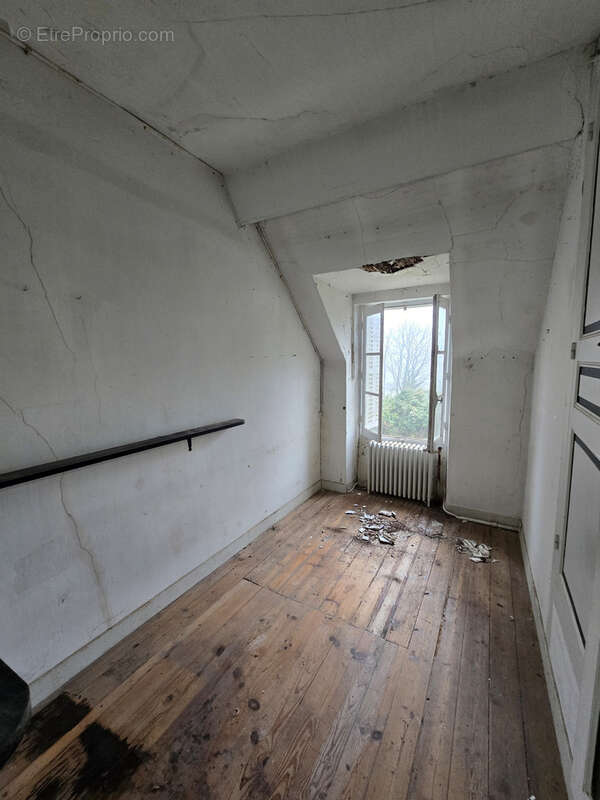 Maison à LESIGNY