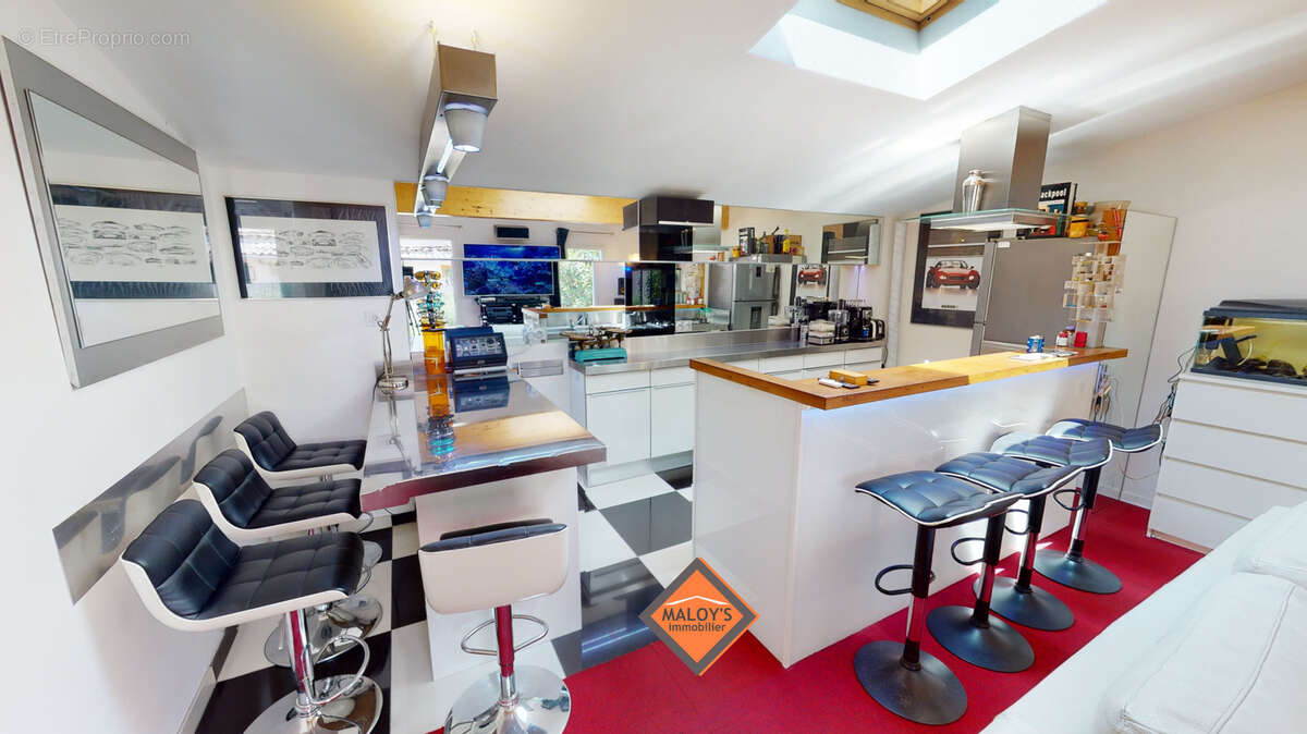 Appartement à FONTAINES-SUR-SAONE