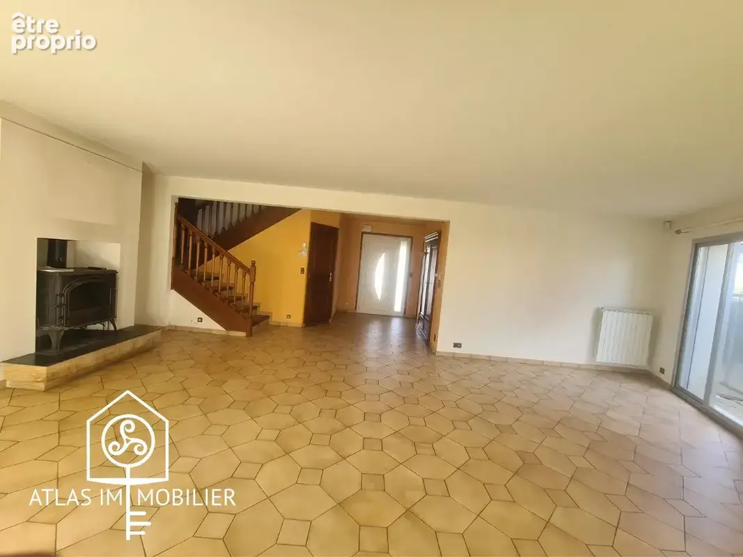 Maison 6 pièces 155 m² à vendre à Chartres-De-Bretagne (35131) - photo 3