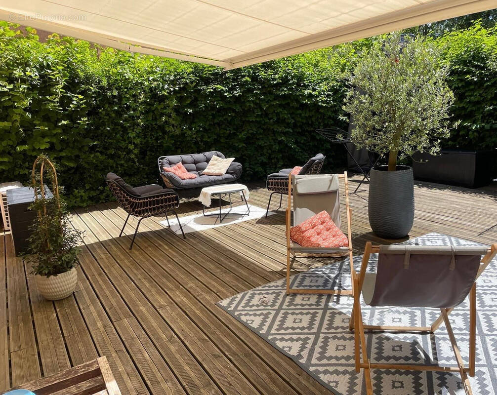 Appartement à MEYLAN