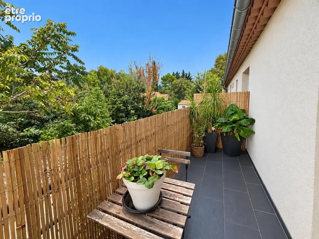 Appartement à LA VALETTE-DU-VAR