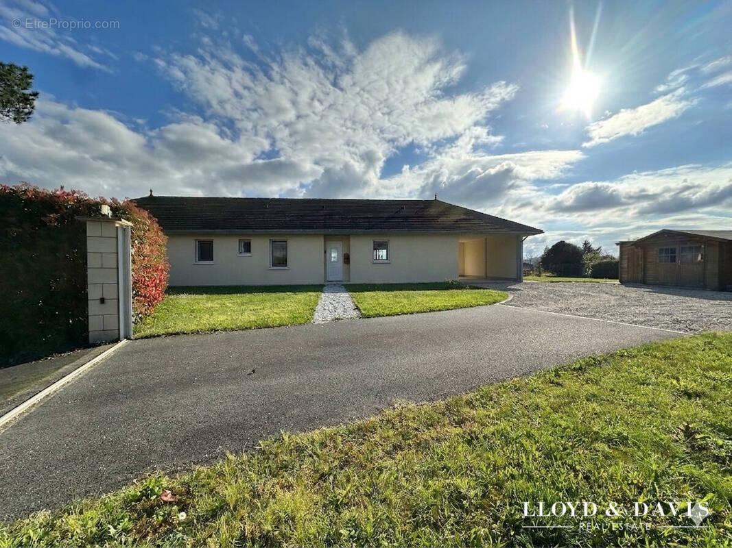 Maison à SAUVETERRE-DE-BEARN