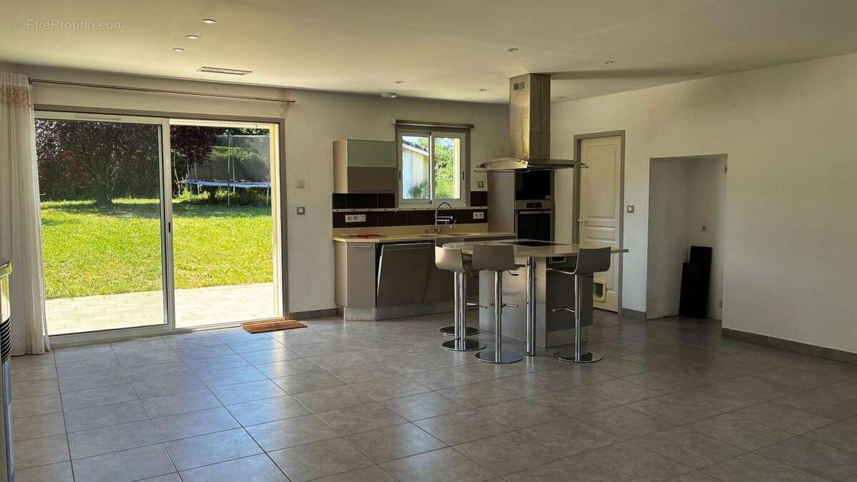 Maison 116 m² à Montbazens  - photo 5