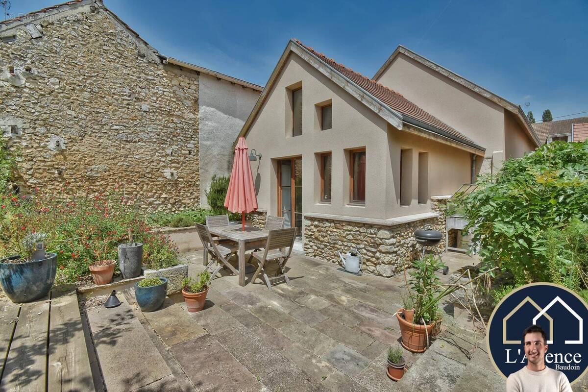 Maison à BAILLEAU-ARMENONVILLE