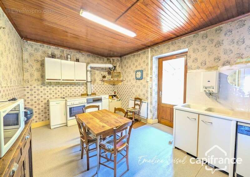 Maison atypique avec jardin - 80m² de dépendances - cour abritée - Saint Martin en Vercors (26420) - photo 2