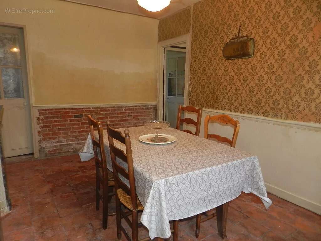 Maison à SAINT-PIERRE-SUR-DIVES