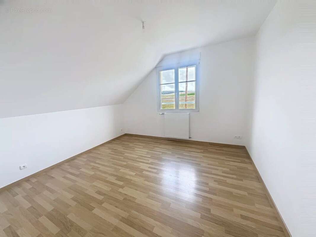 Maison à SACY