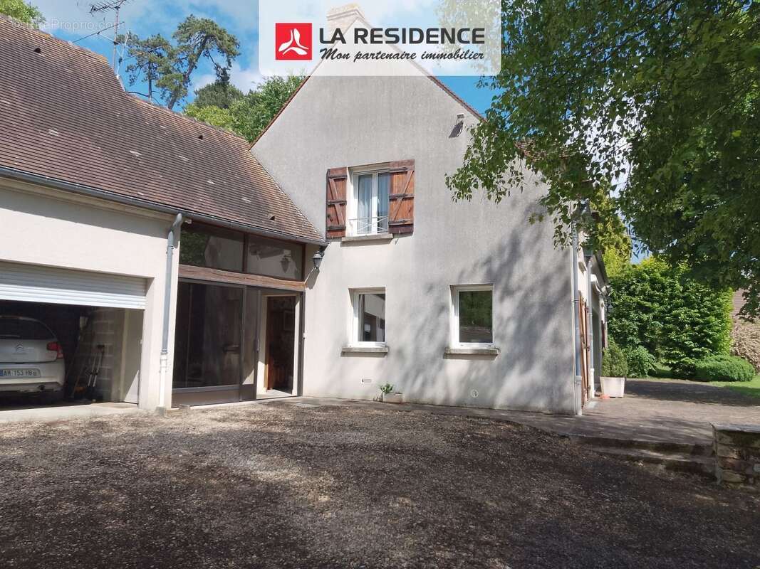 Maison 203 m² à Saint-Gervais  - photo 4