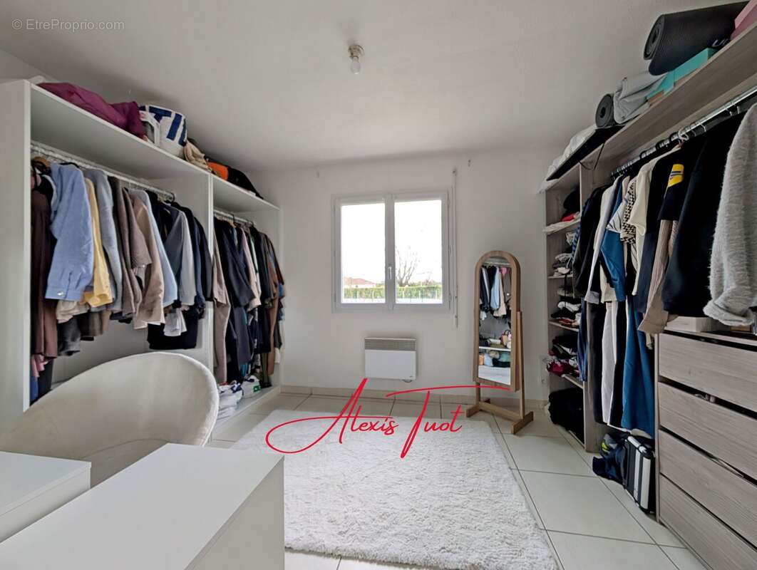 Maison 77 m² à Ambares-Et-Lagrave  - photo 50