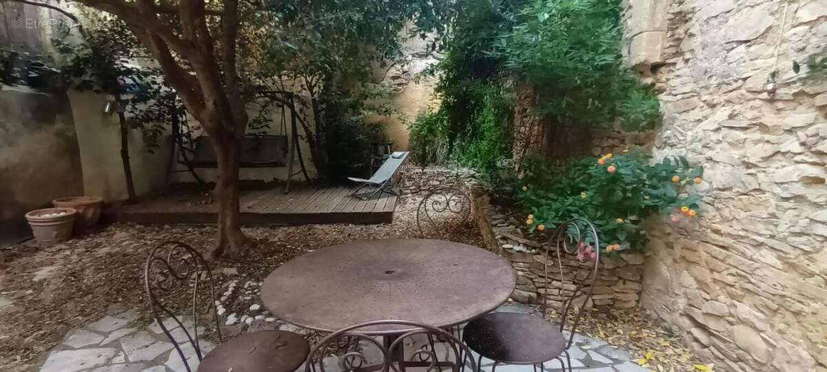 Maison à BAGNOLS-SUR-CEZE