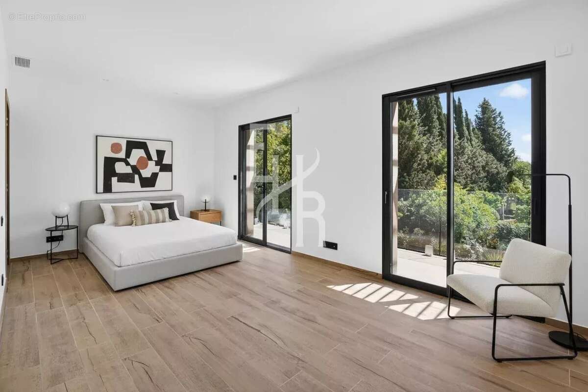 Mougins vente villa individuelle avec piscine au calme - photo 3