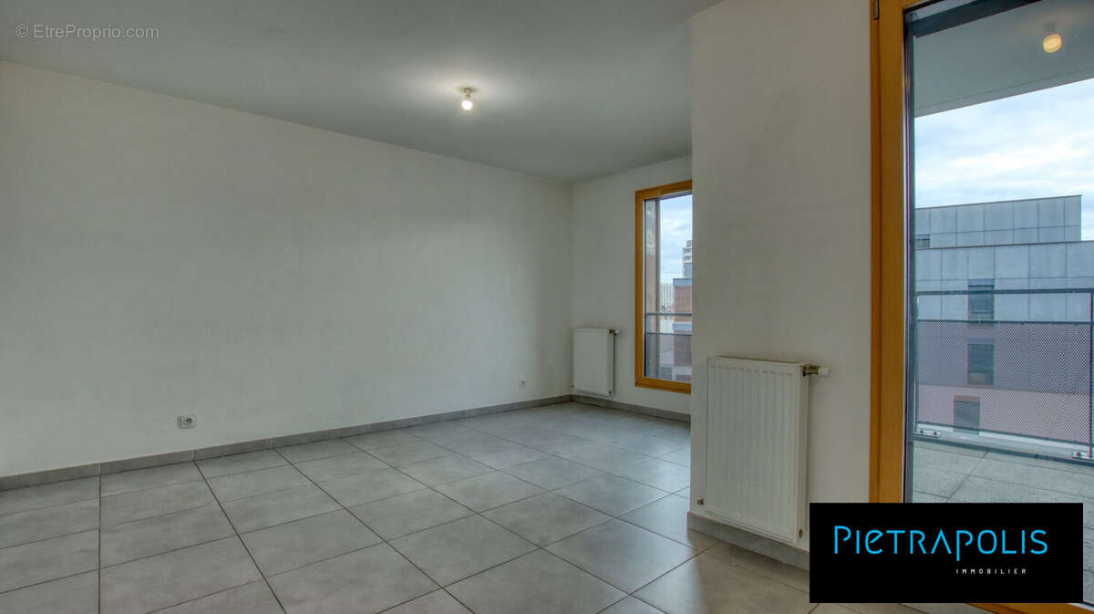 Appartement à LYON-8E