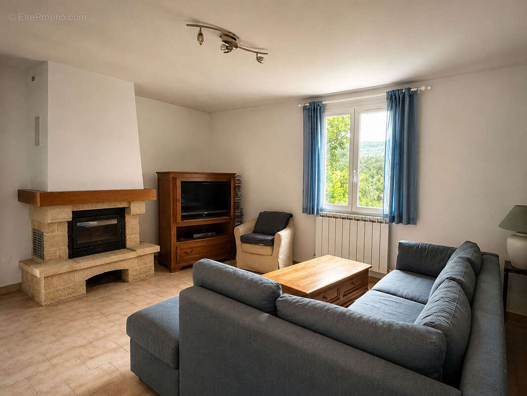 Maison 5 pièces - Saint-cezaire-sur-siagne 114 m2 - photo 2