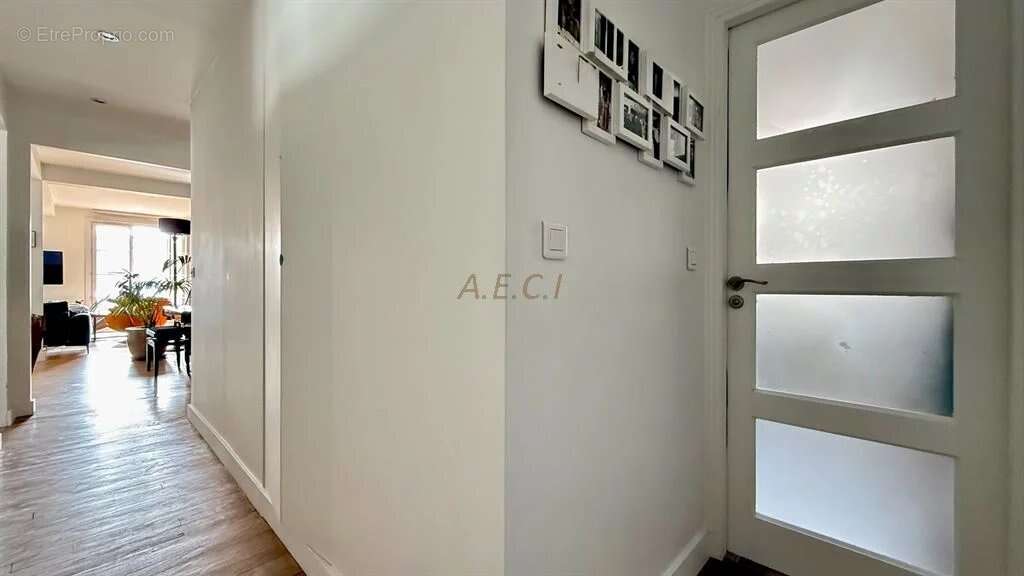 Appartement à ASNIERES-SUR-SEINE