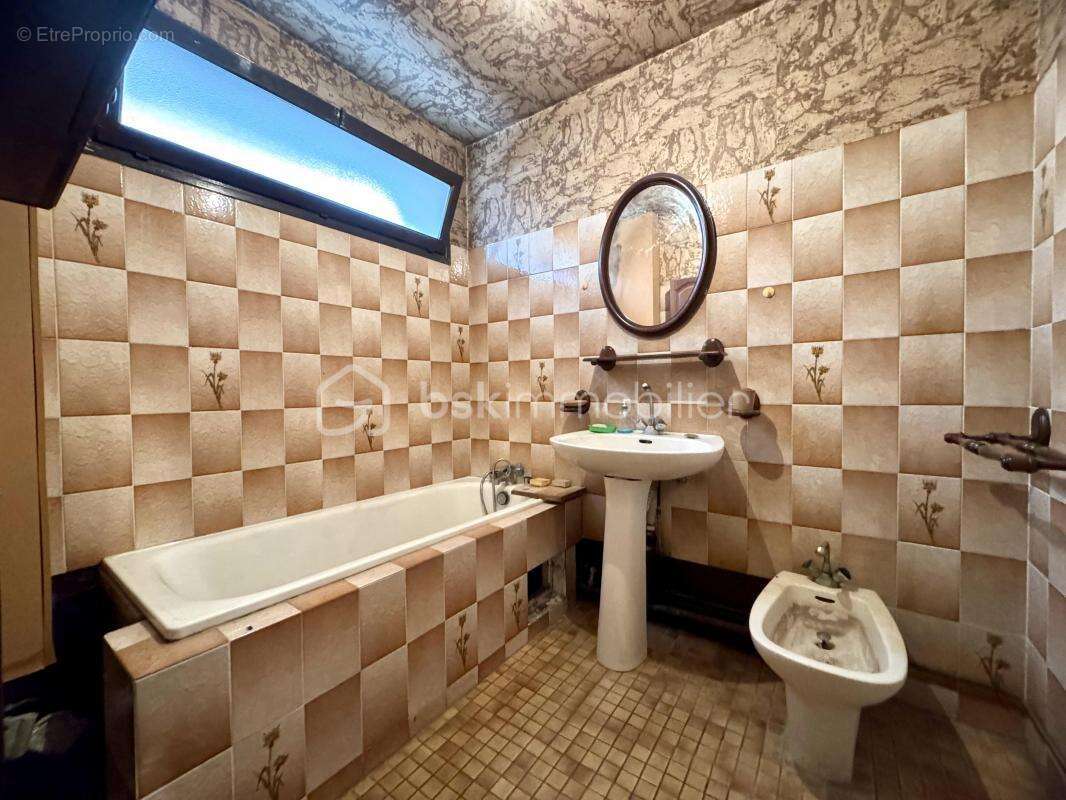 Appartement à CLICHY-SOUS-BOIS