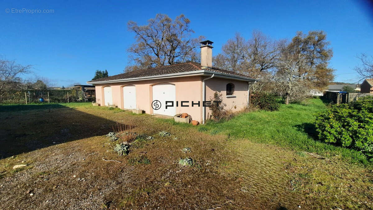Maison à LE PIZOU
