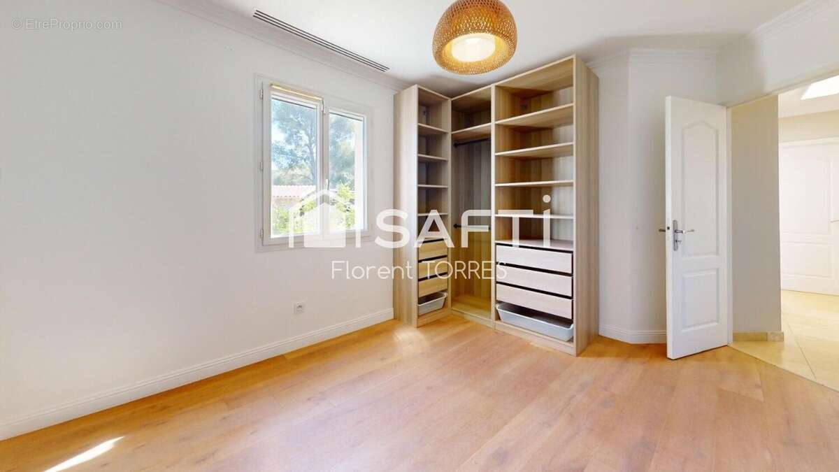 Photo 5 - Maison à SIX-FOURS-LES-PLAGES