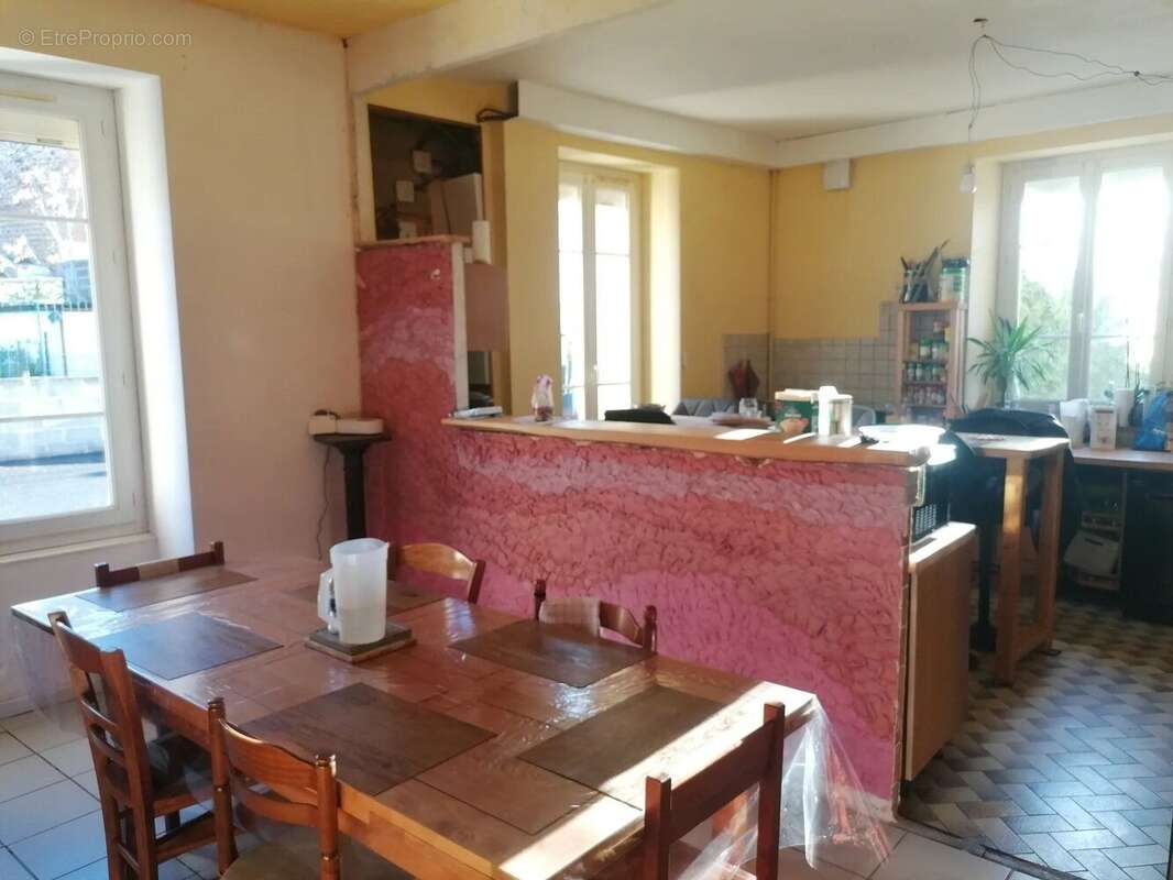 Maison à SAINTE-FLORINE