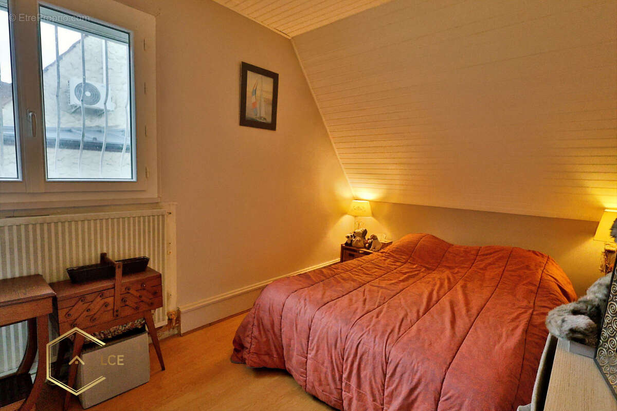 Maison à SAINTRY-SUR-SEINE