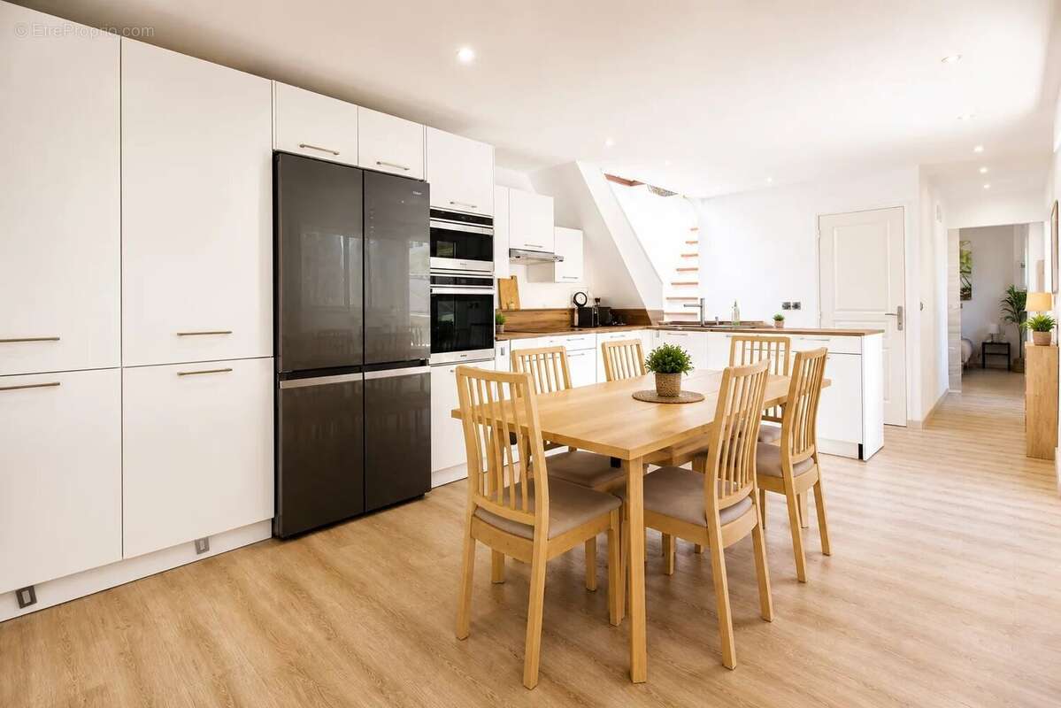 Appartement à CAP-D'AIL
