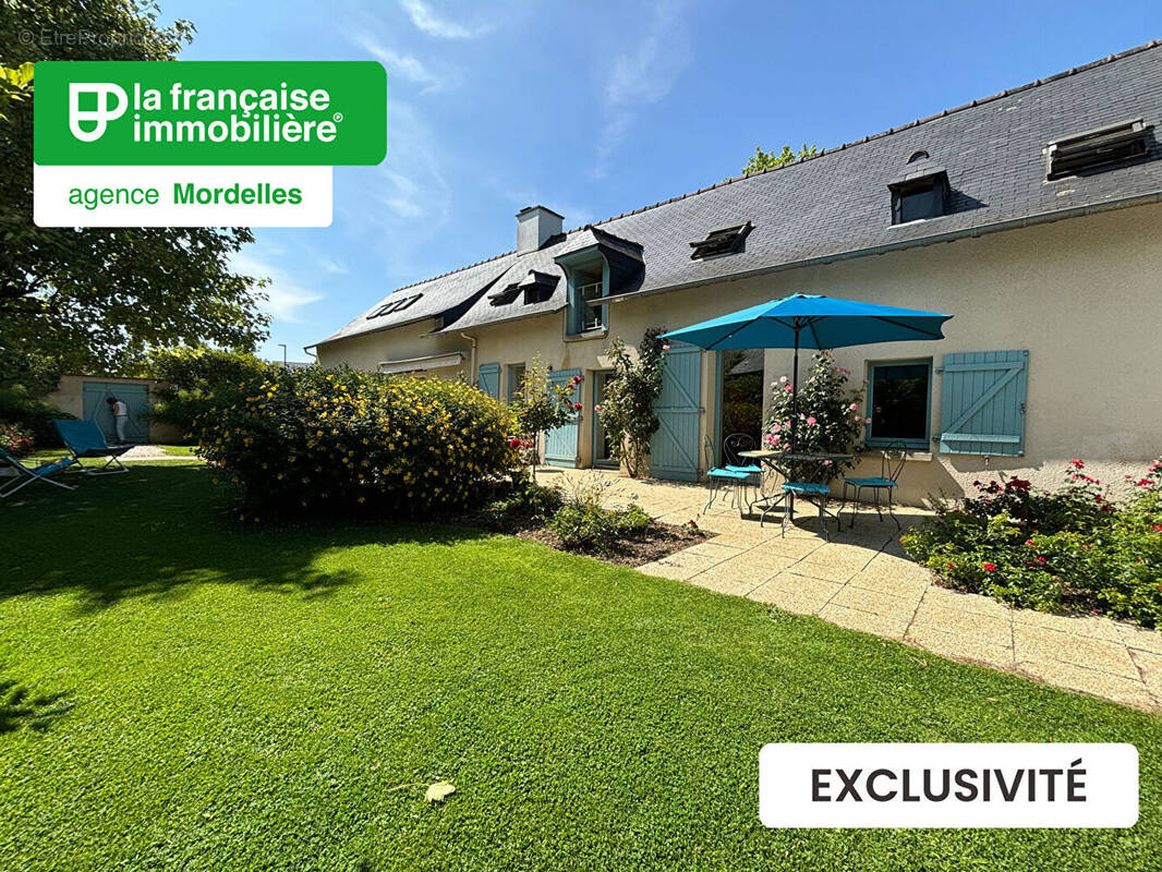 Maison à NOYAL-CHATILLON-SUR-SEICHE