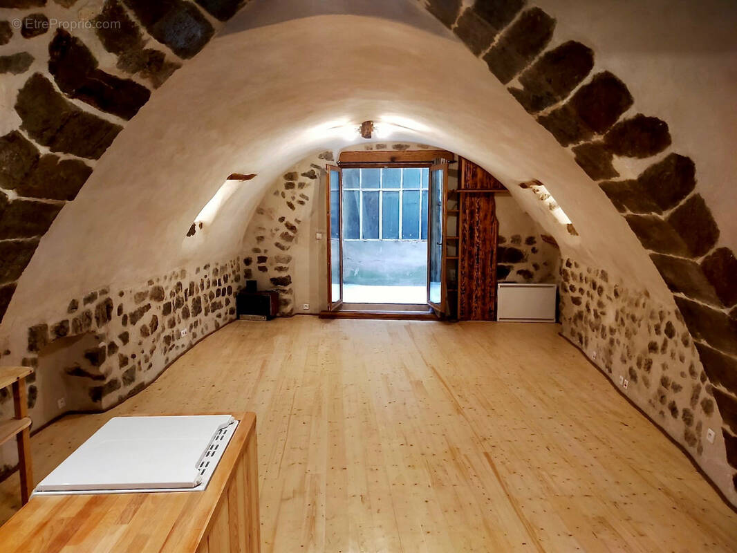 Autre à BUIS-LES-BARONNIES