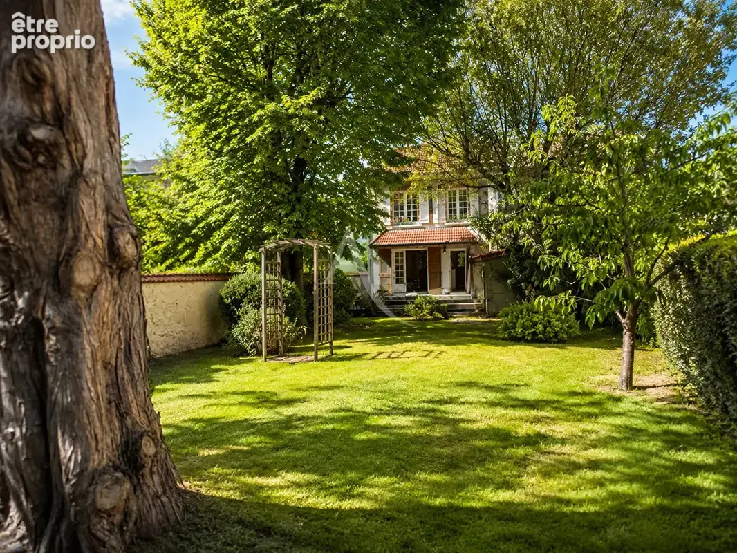 Maison à CHAMPIGNY-SUR-MARNE