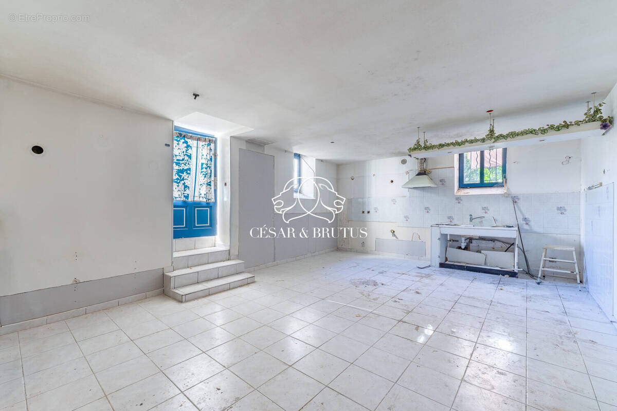 Appartement à LYON-5E