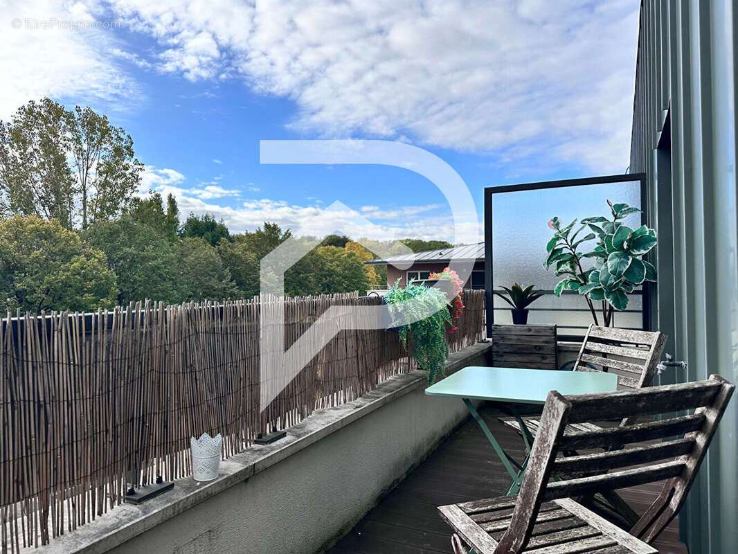 Appartement à MENNECY