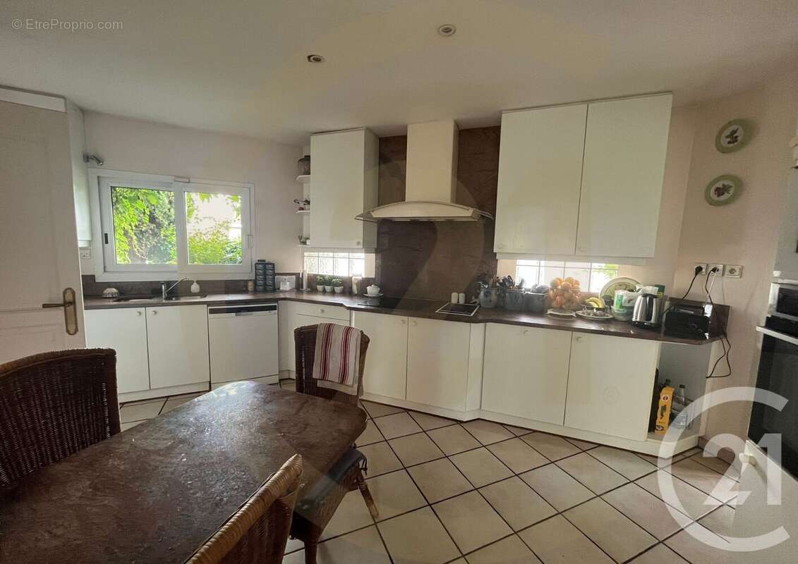 Maison à BOURGOIN-JALLIEU