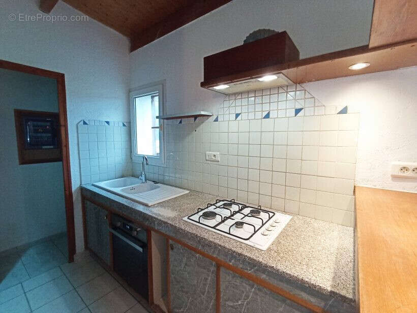                  Coin cuisine - Appartement à SAINT-NAZAIRE